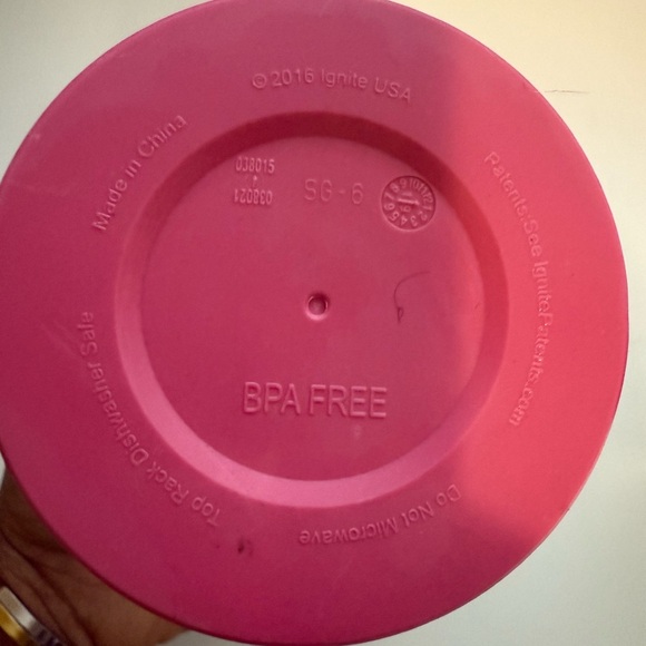 2 Contigo BPA-Free Tumblers with straw - Picture 3 of 6